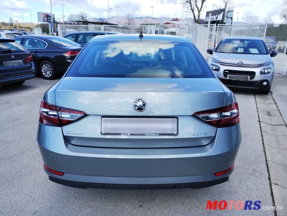 2018' Skoda Superb 2,0 Tdi Ambition photo #6