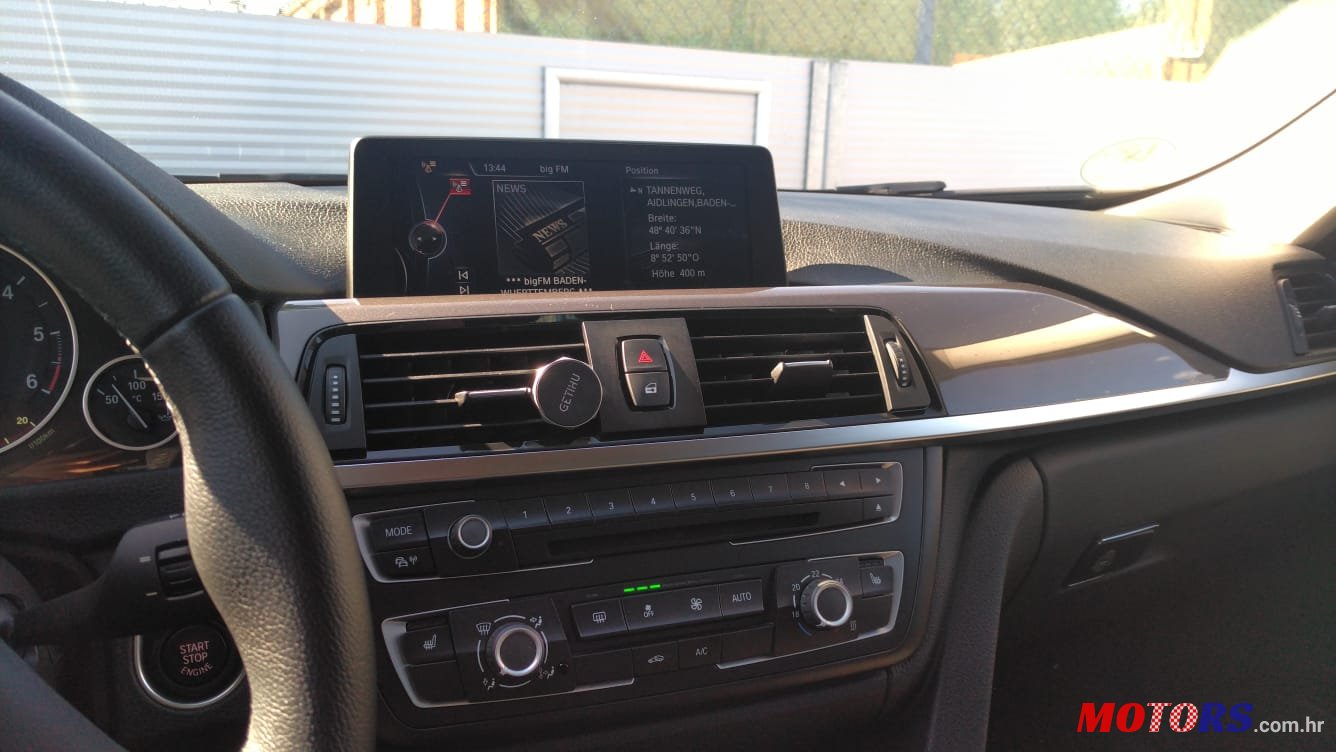 2013' BMW 320 Modern Line photo #7