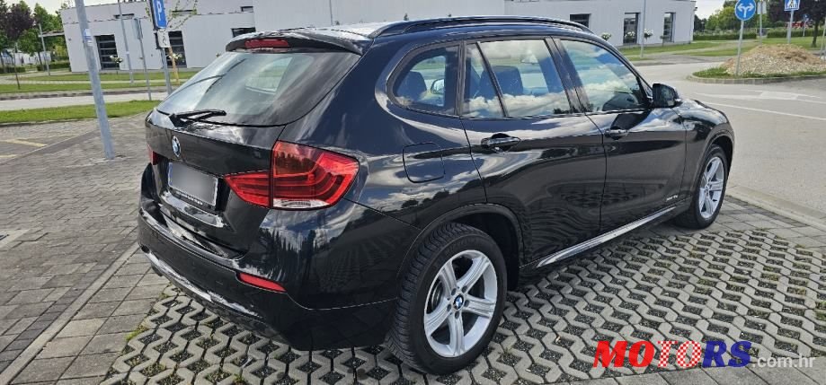 2013' BMW X1 Xdrive18D photo #3