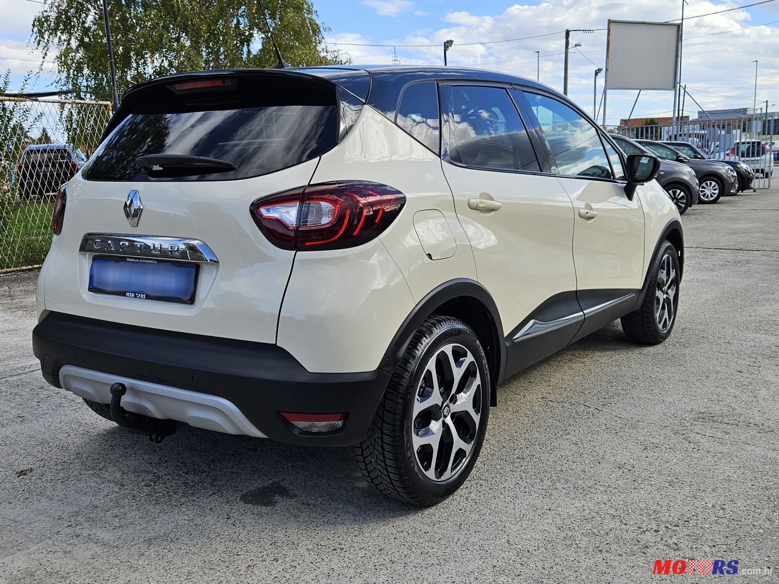 2020' Renault Captur Tce photo #4