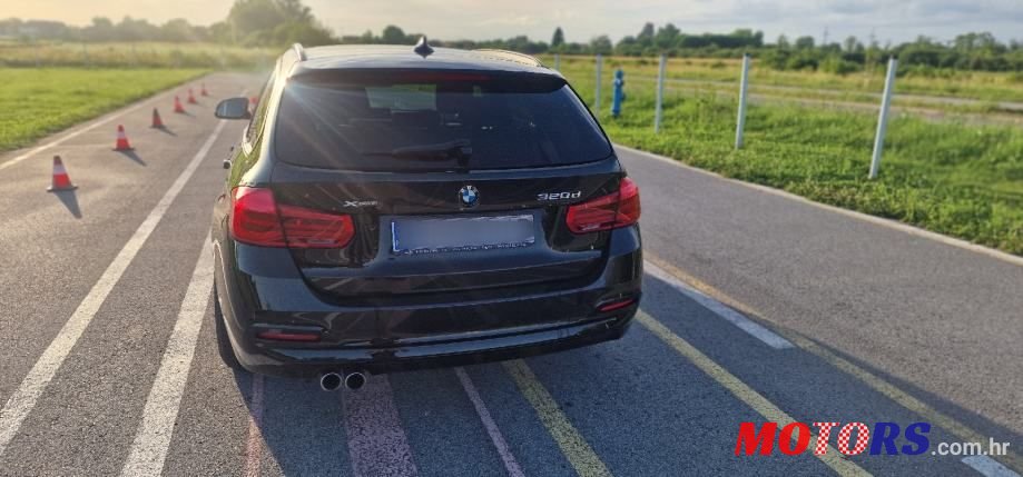 2018' BMW Serija 3 320D Touring photo #6