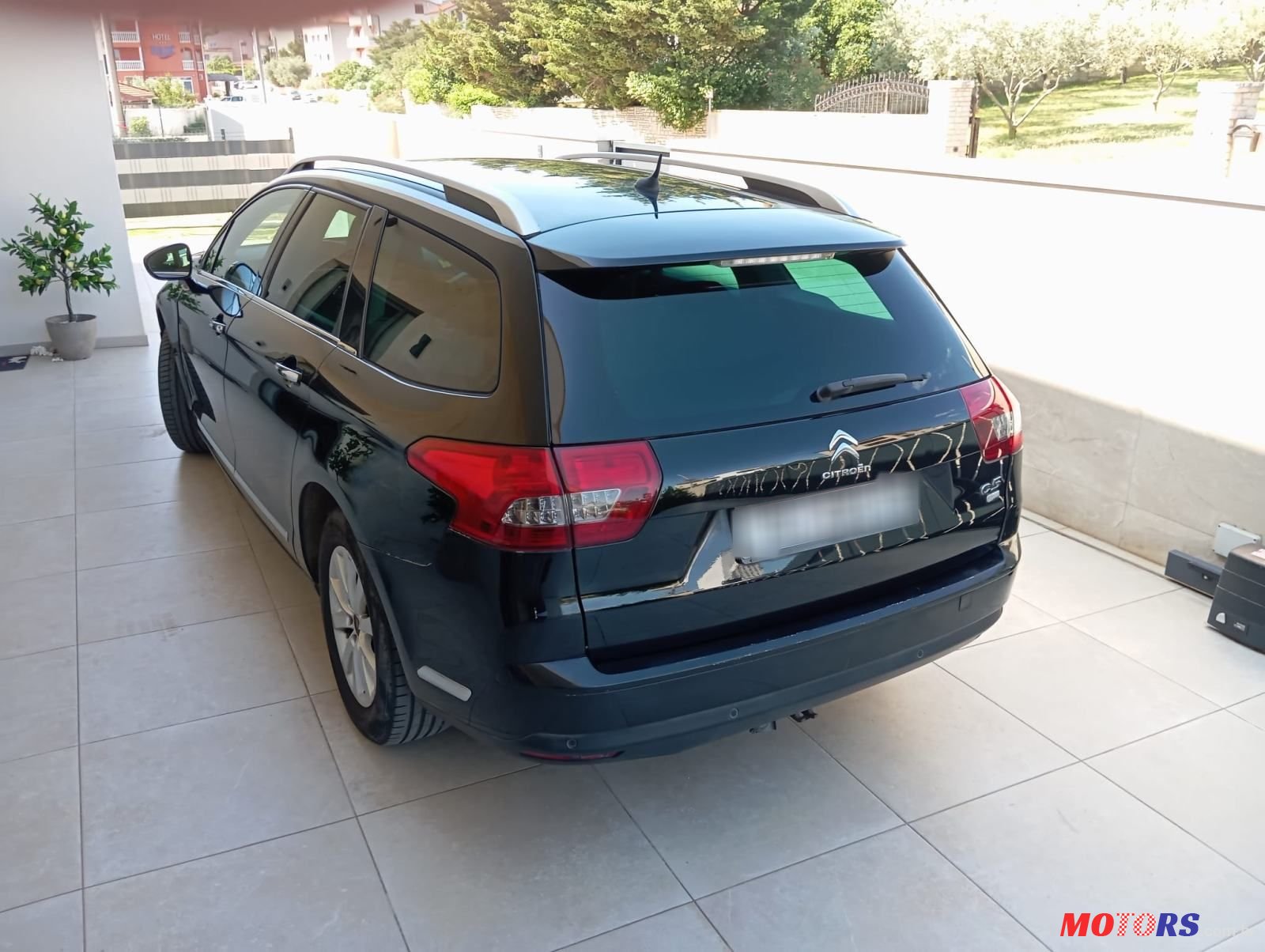 2013' Citroen C5 Break photo #3