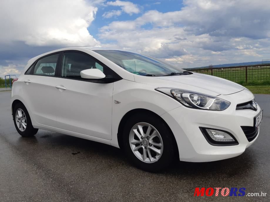 2014' Hyundai i30 1,6 Crdi photo #3