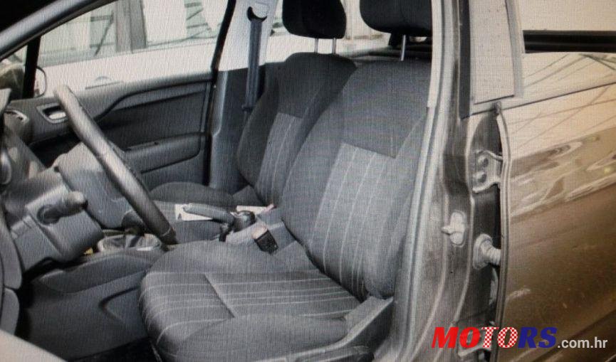 2014' Citroen C4 1,6 E-Hdi photo #1