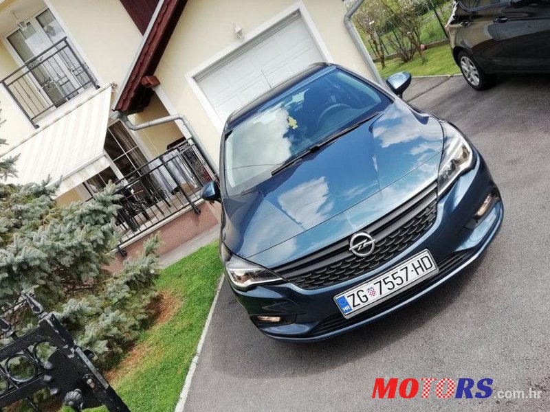2016' Opel Astra Karavan photo #1