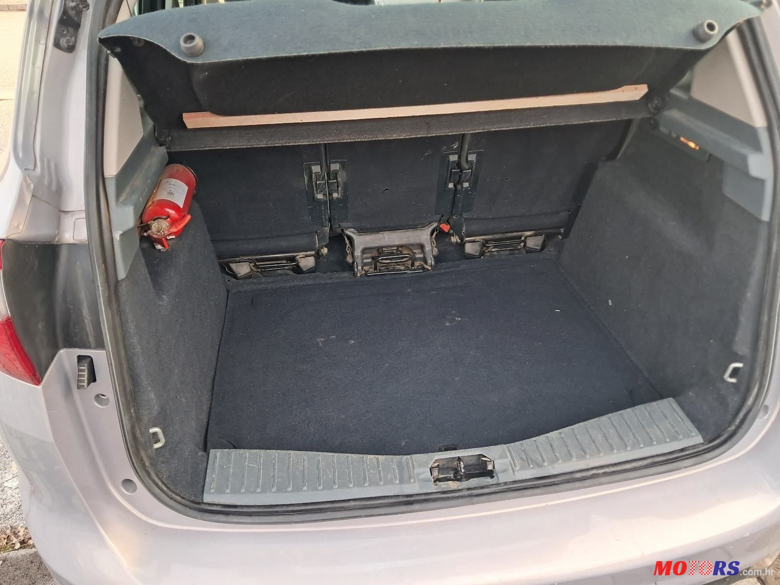 2012' Ford C-MAX 1.6 Diesel photo #3