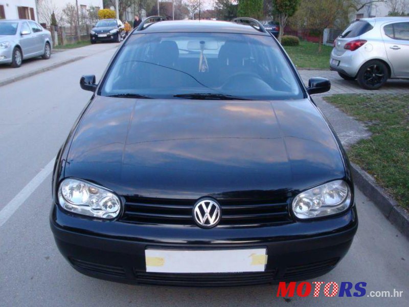 2001' Volkswagen Golf IV photo #3