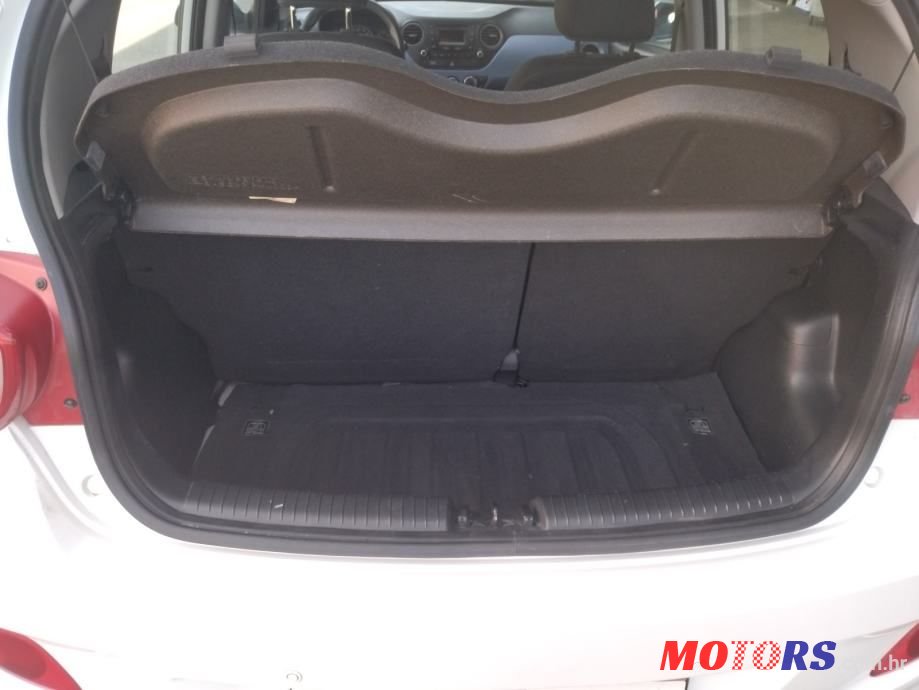 2016' Hyundai i10 1,2 5 photo #4