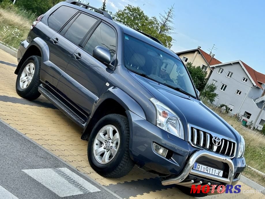 2003' Toyota Land Cruiser 3,0 D-4D photo #1