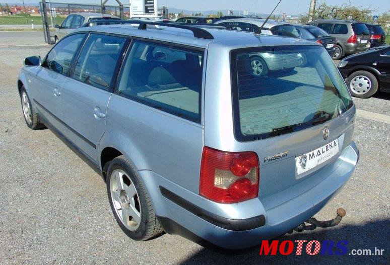 2002' Volkswagen Passat Variant 1,9 Tdi photo #1