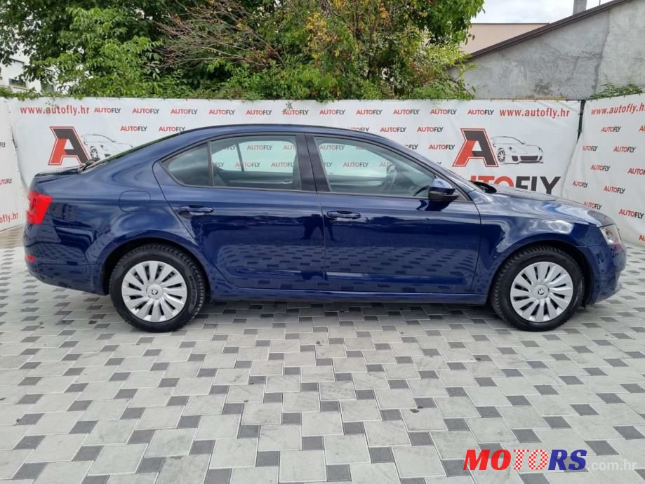 2016' Skoda Octavia photo #4