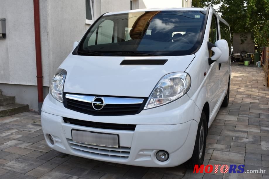 2010' Opel Vivaro 2,0 2,9 T photo #1