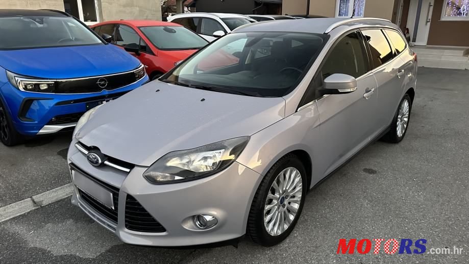 2012' Ford Focus Karavan photo #1