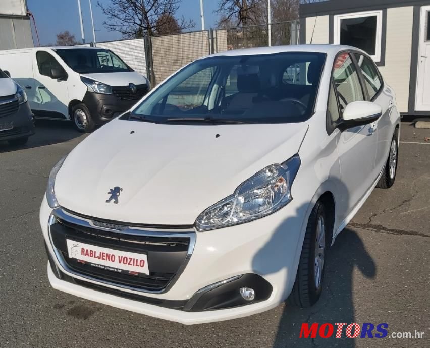2018' Peugeot 208 1,6 Bluehdi photo #2