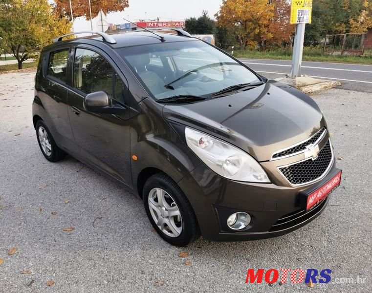 2011' Chevrolet Spark photo #2