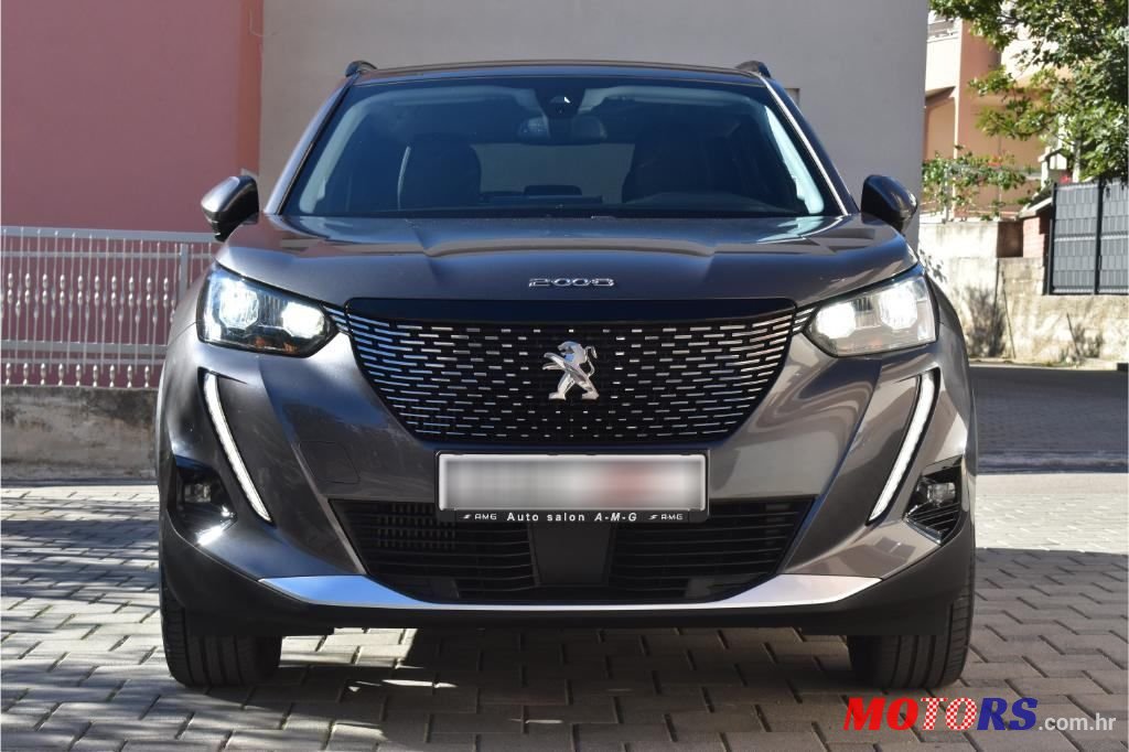 2021' Peugeot 2008 1,2 Puretech photo #2