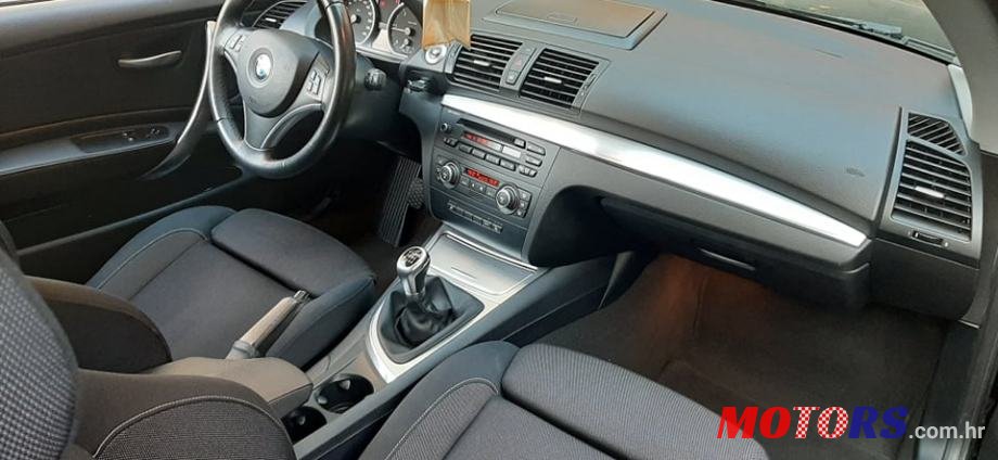 2007' BMW 1 Series photo #7