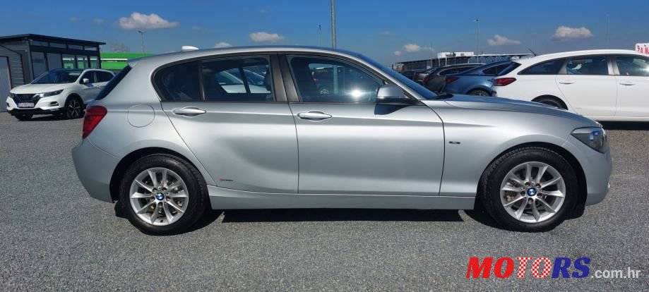 2011' BMW Serija 1 118D photo #6