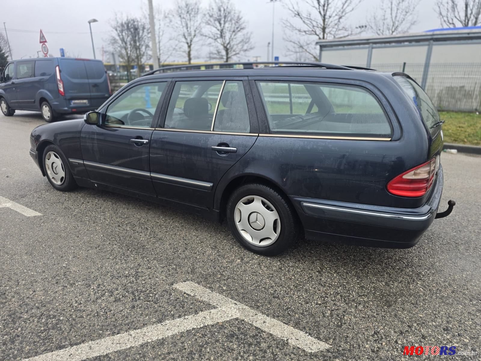 2002' Mercedes-Benz E-Klasa T-Model 220 T photo #6