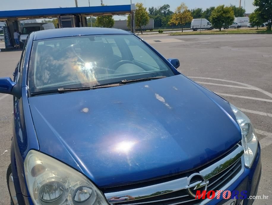 2007' Opel Astra Sport photo #5