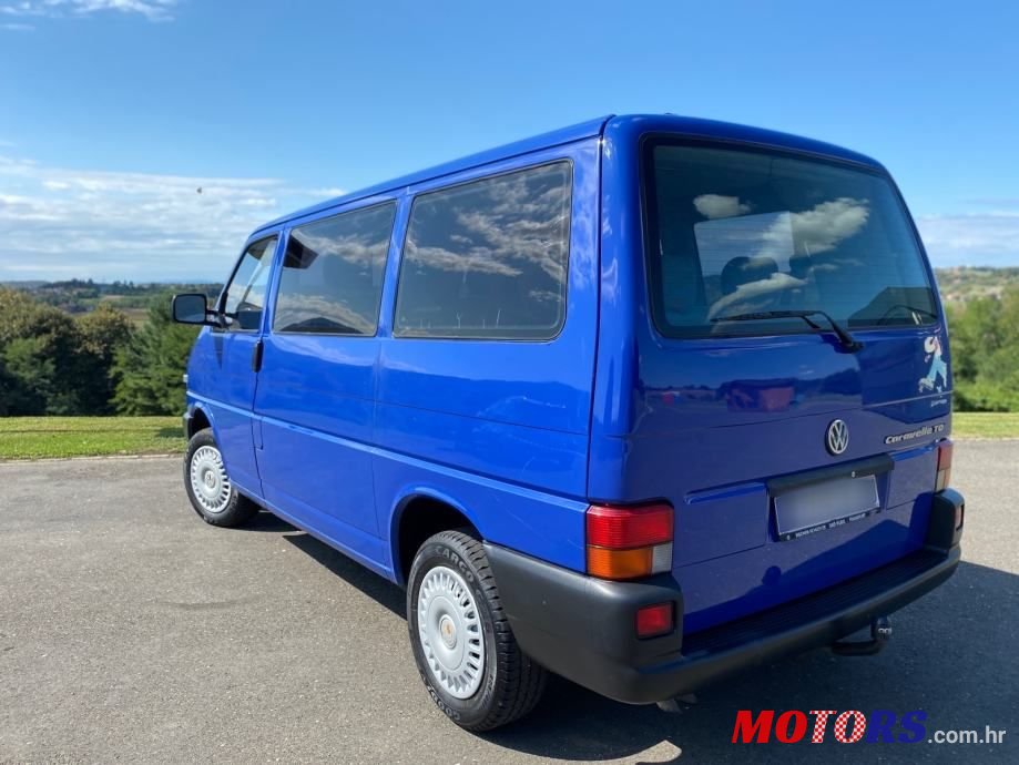 1999' Volkswagen Caravelle 2,5 Tdi photo #2