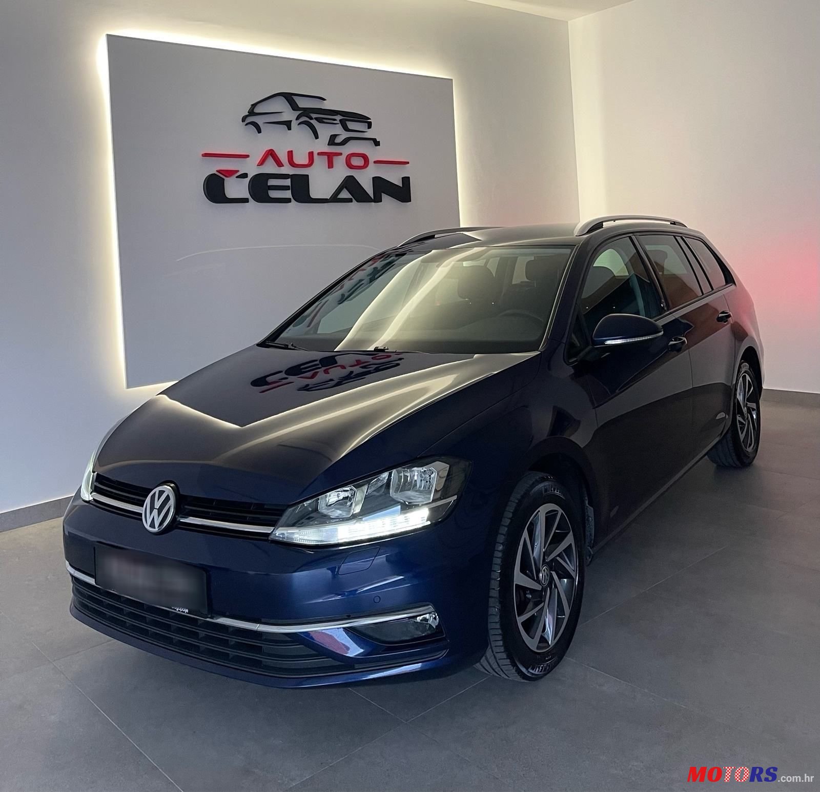 2017' Volkswagen Golf VII Variant photo #4