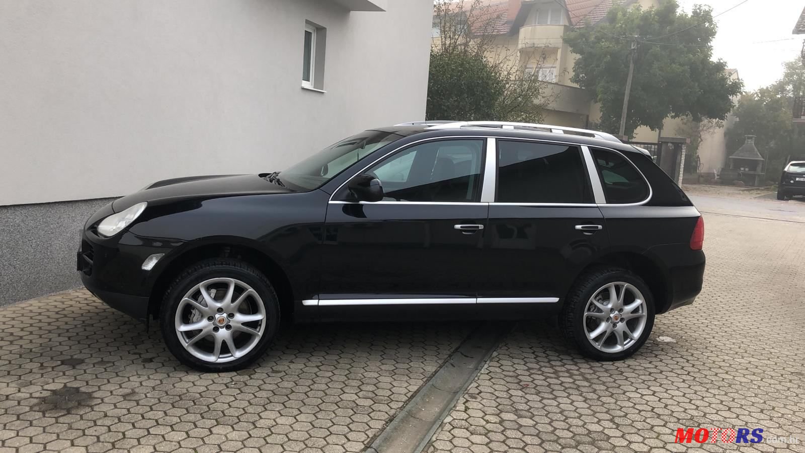 2004' Porsche Cayenne 4,5 V8 photo #4