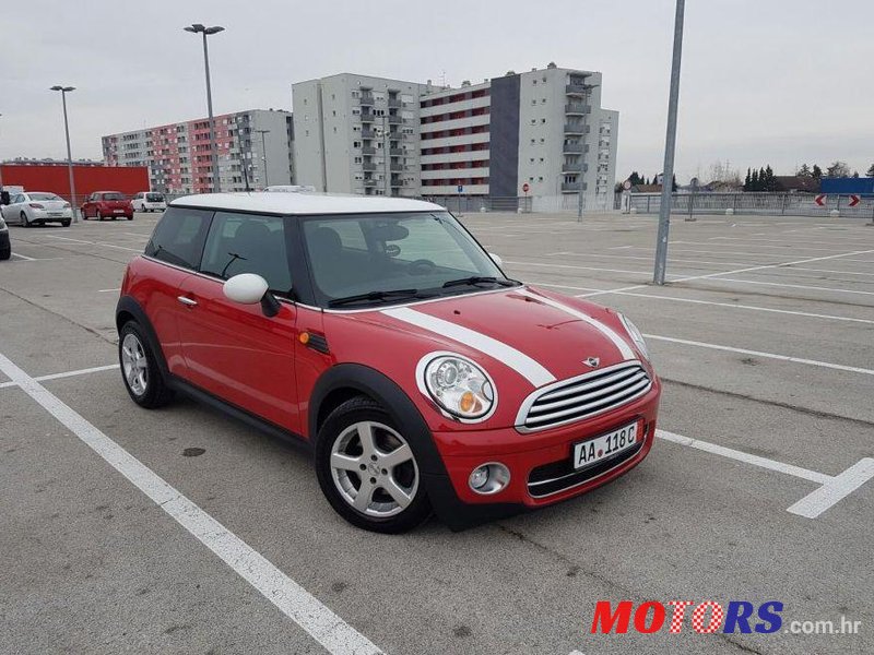 2008' MINI Cooper Cooper D photo #1