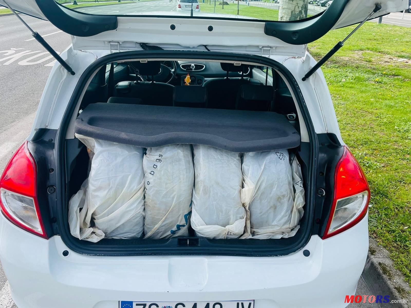 2012' Renault Clio 1,2 photo #4