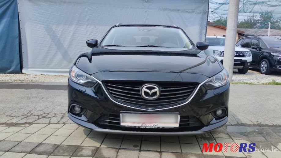 2014' Mazda 6 Sport Combi photo #3