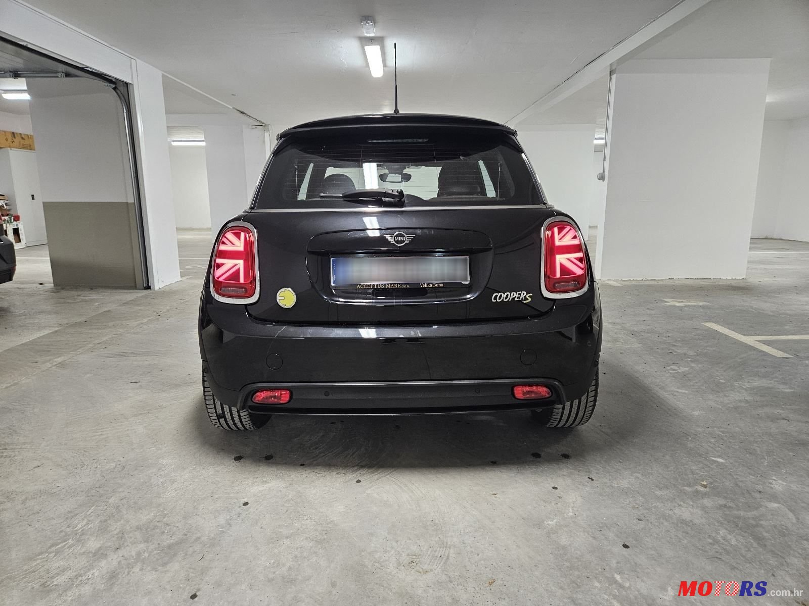 2022' MINI Cooper 1 photo #5
