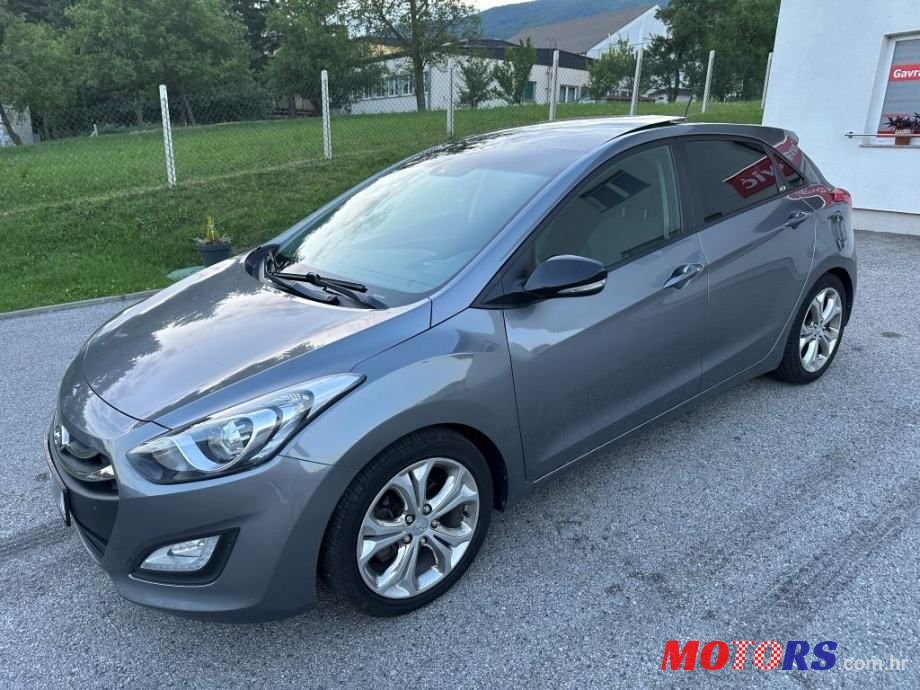 2014' Hyundai i30 photo #1