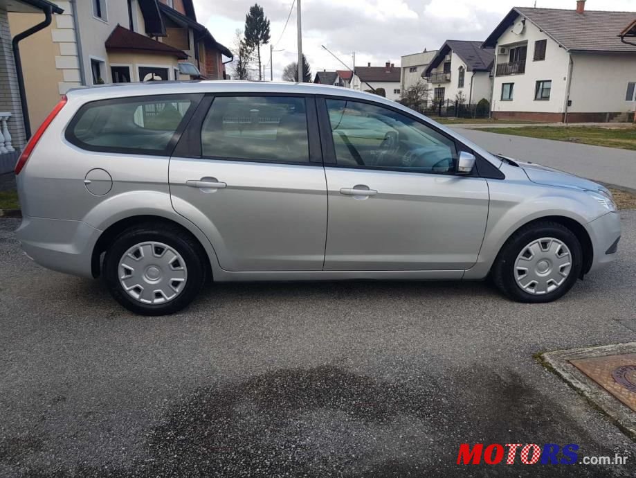 2009' Ford Focus Karavan photo #5