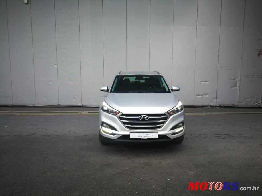 2017' Hyundai Tucson 1.7 Crdi photo #2