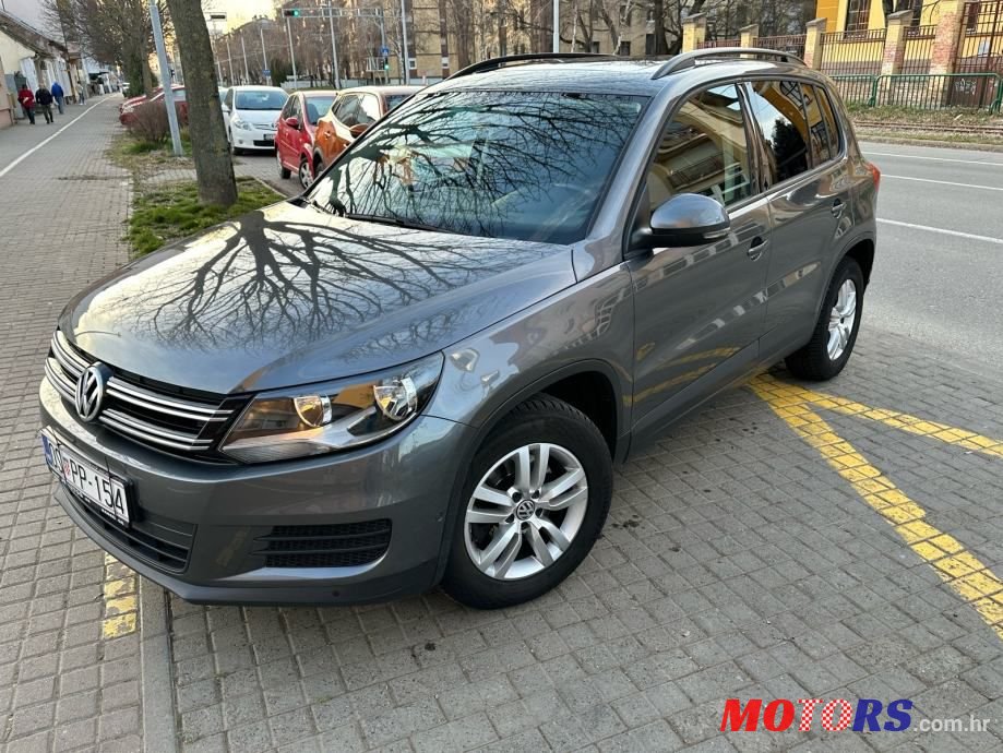 2016' Volkswagen Tiguan photo #1