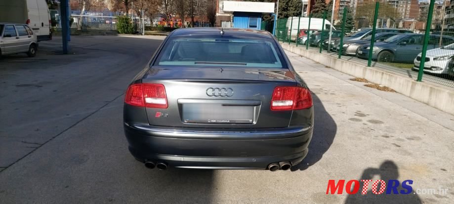 2008' Audi S8 5,2 photo #1