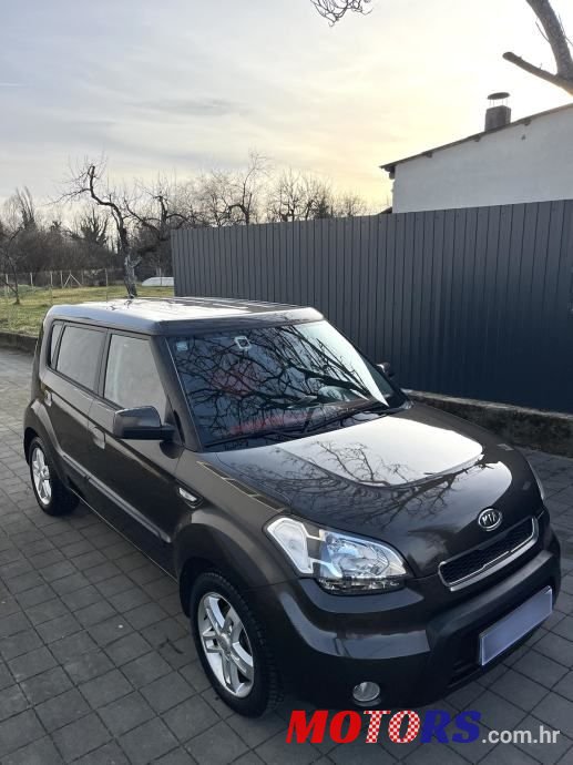2010' Kia Soul 1,6 Crdi photo #3
