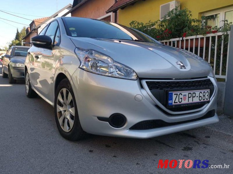 2015' Peugeot 208 1,4 Hdi photo #1