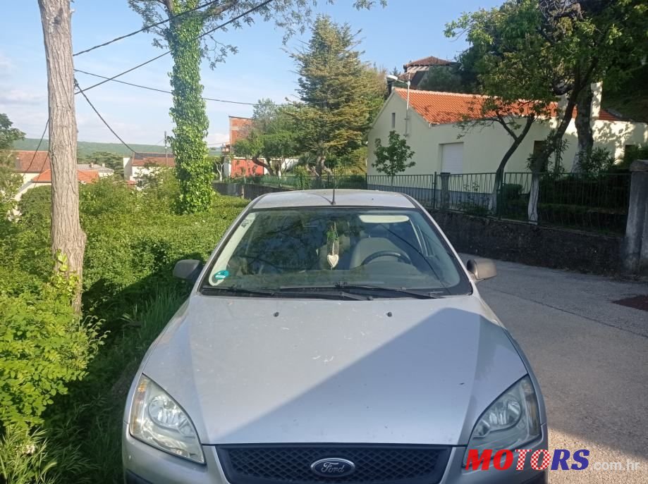 2006' Ford Focus Karavan photo #6