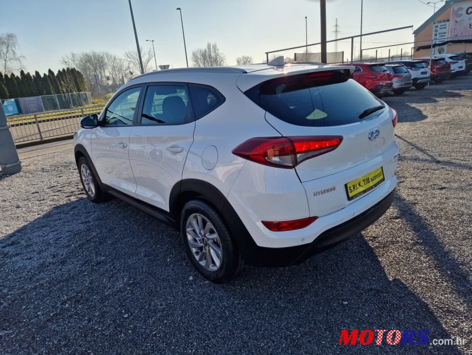 2016' Hyundai Tucson 1.7 Crdi photo #3