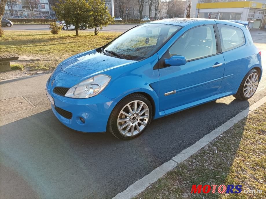 2008' Renault Clio Sport photo #5