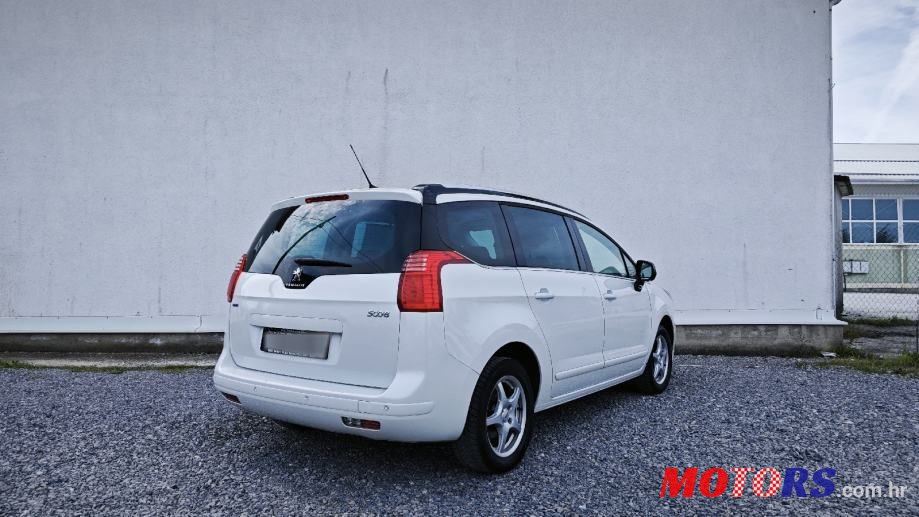 2016' Peugeot 5008 1.6 Hdi photo #6