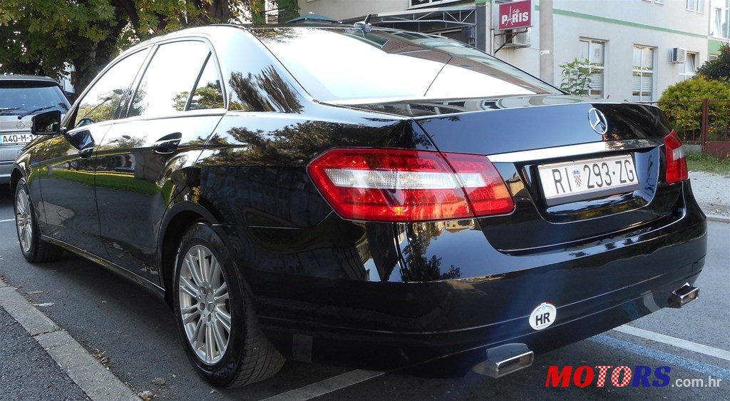 2010' Mercedes-Benz 200E CDI photo #3