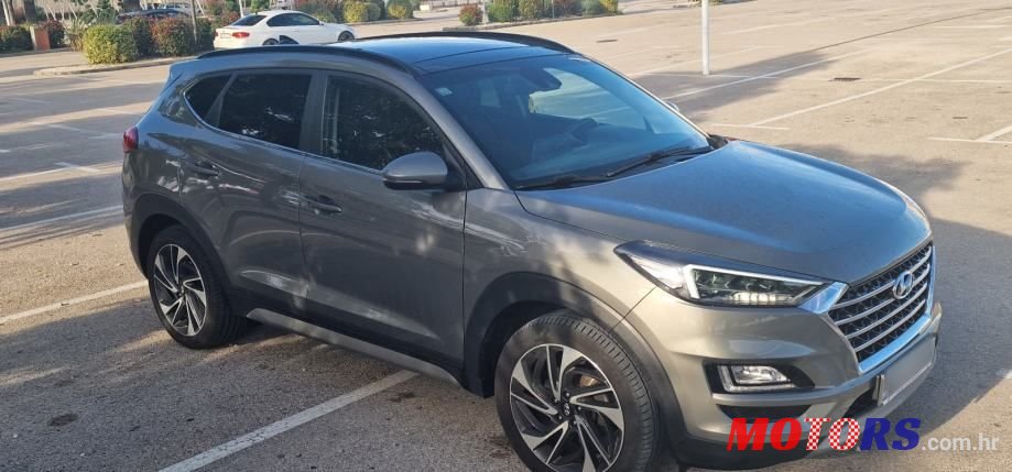 2020' Hyundai Tucson 2.0 Crdi photo #3