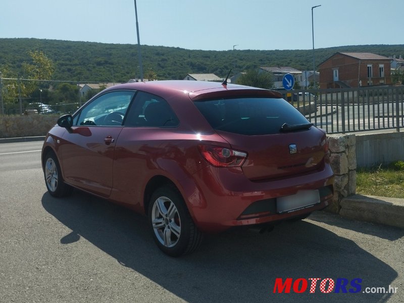 2010' SEAT Ibiza photo #1
