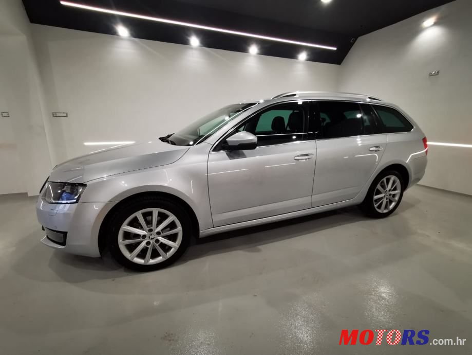 2016' Skoda Octavia Combi photo #5