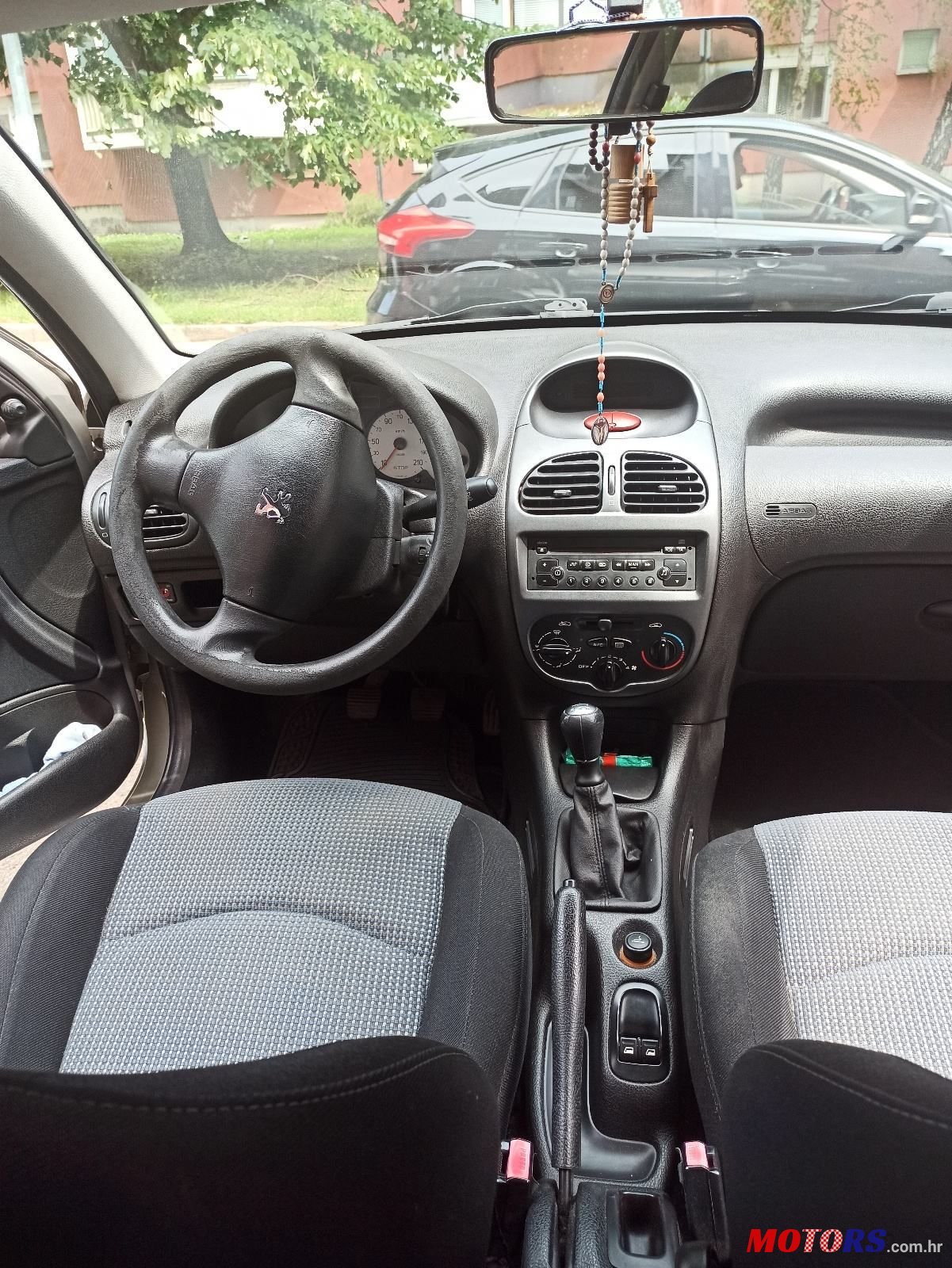 2005' Peugeot 206 206 1,1 photo #1