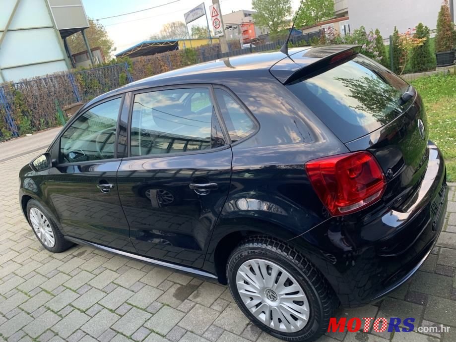 2011' Volkswagen Polo 1,6 Tdi photo #4