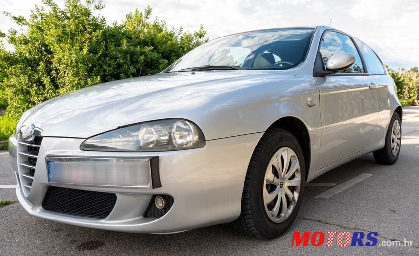 2006' Alfa Romeo 147 1,6 Ts 105 photo #3