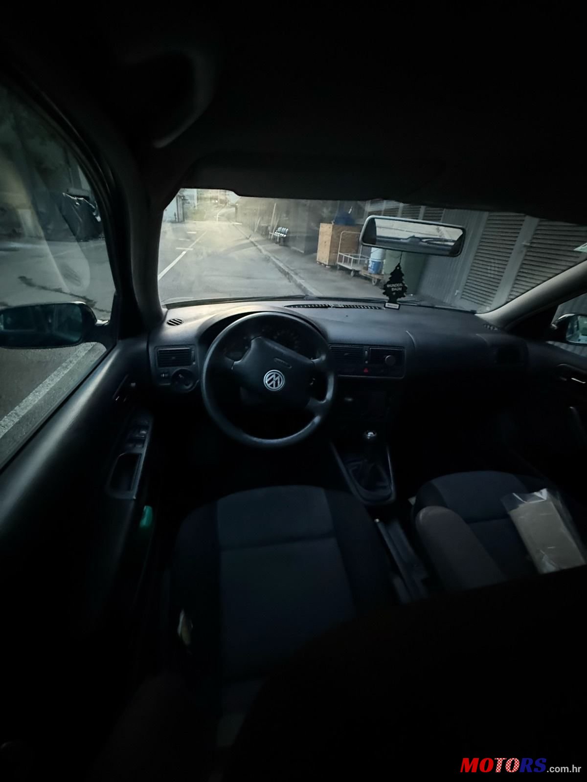 2001' Volkswagen Golf IV 1,9 Tdi photo #1